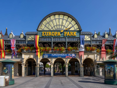 Europapark Saisonstart 2026 – mit neuem Café von Sally