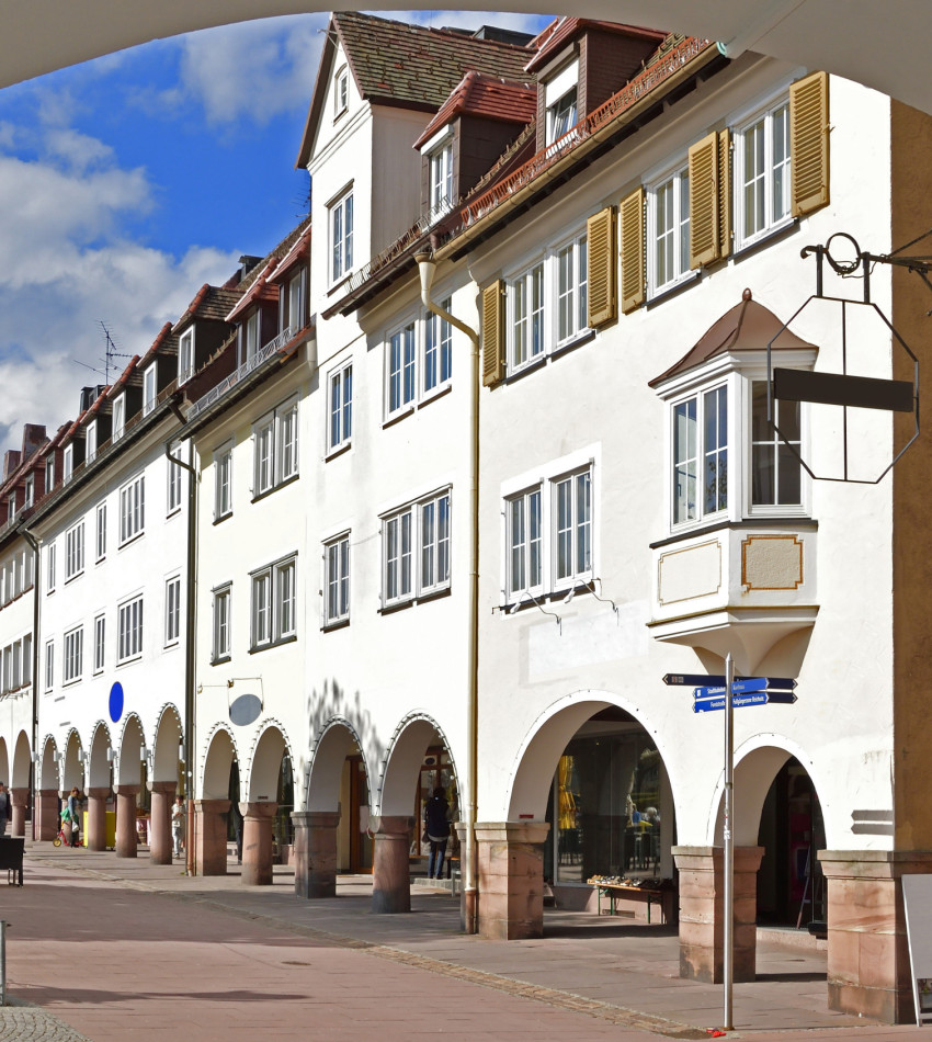 Häuserzeile am Oberen Markt in Freudenstadt