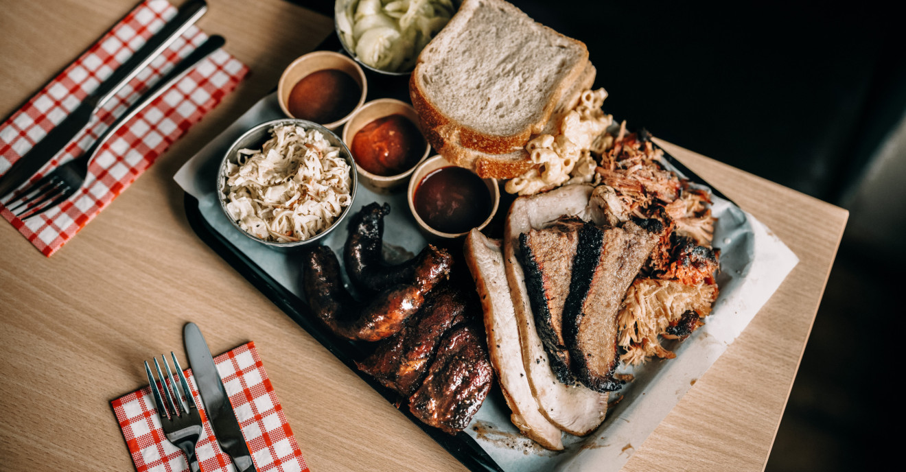 Das beliebteste Gericht im Guller:  das BBQ-Tablett für zwei (oder mehr) Personen