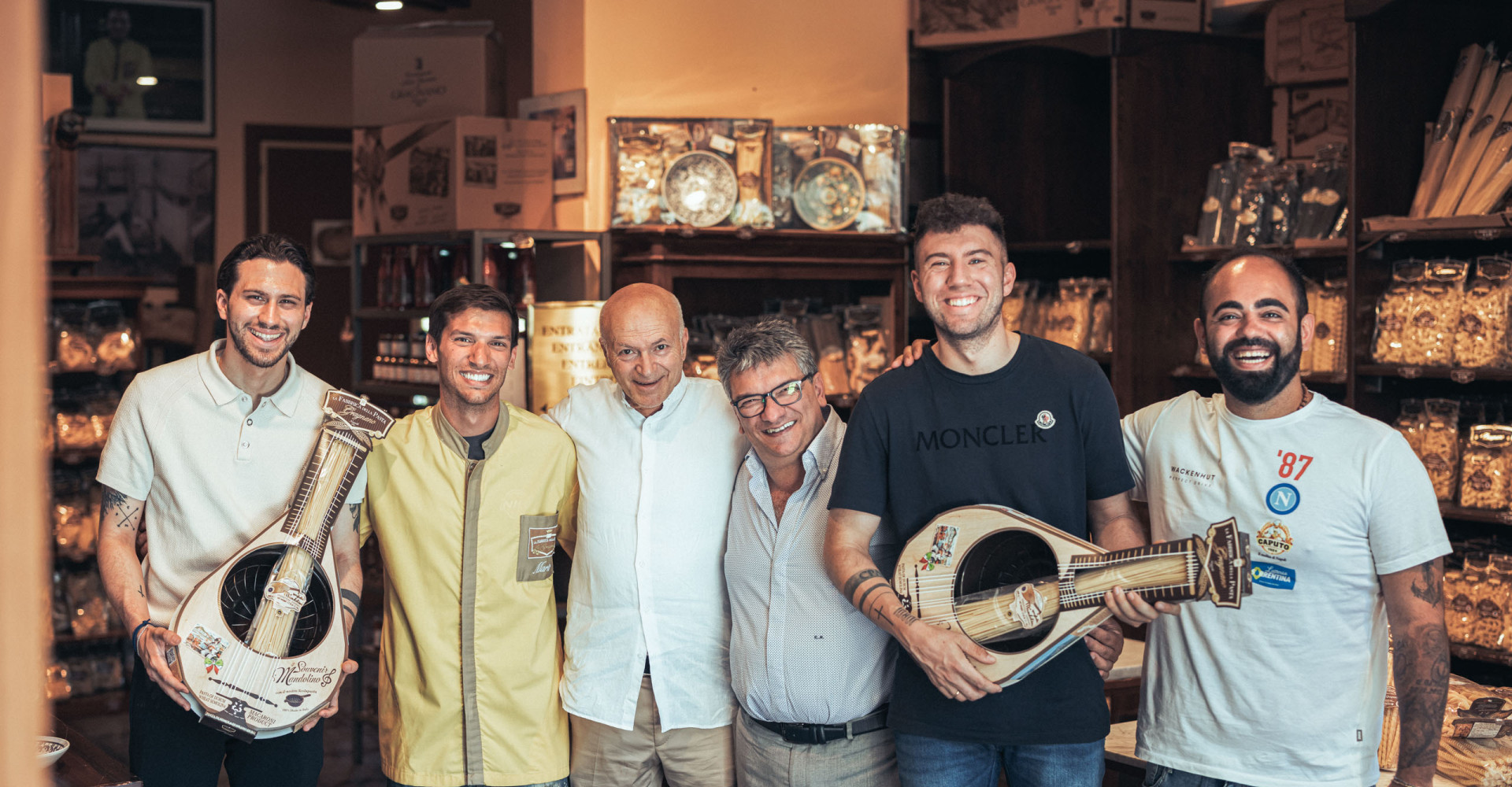 Das Team von Pasta con Amici in Neapel